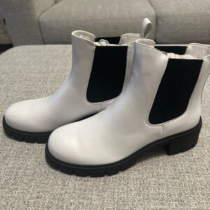 Women’s White Chelsea Boot with Black Elastic Panels